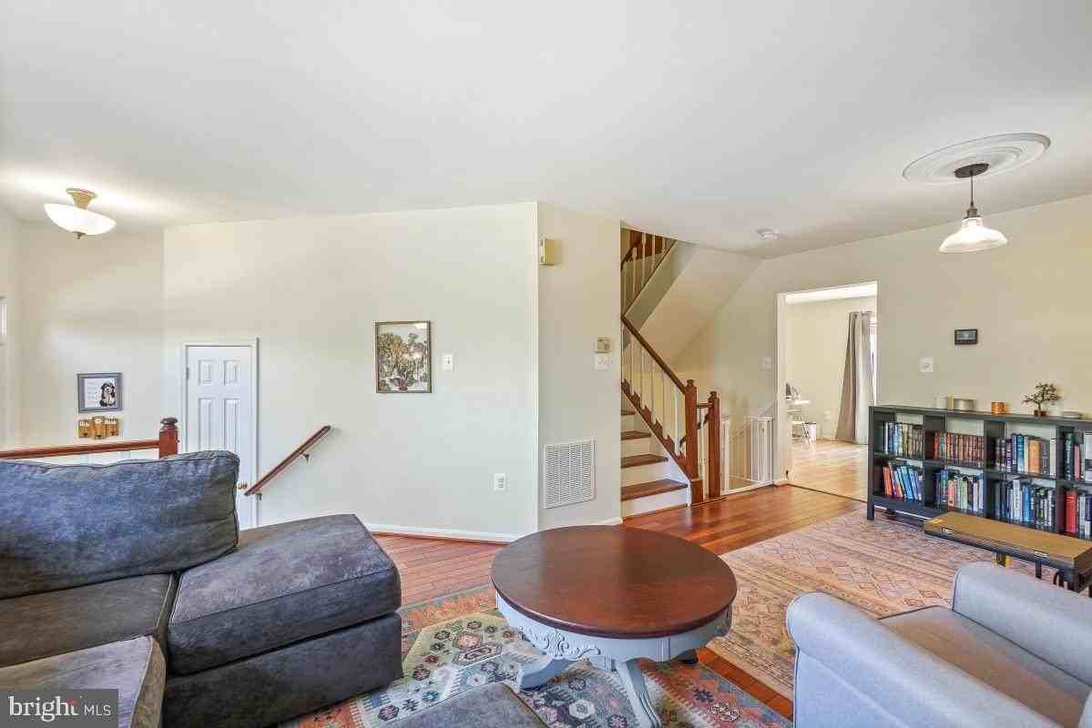 46934 Trumpet Cir - Photo 4 of 30