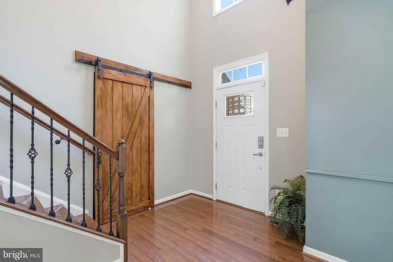 25403 Vacation Pl - Photo 3 of 47