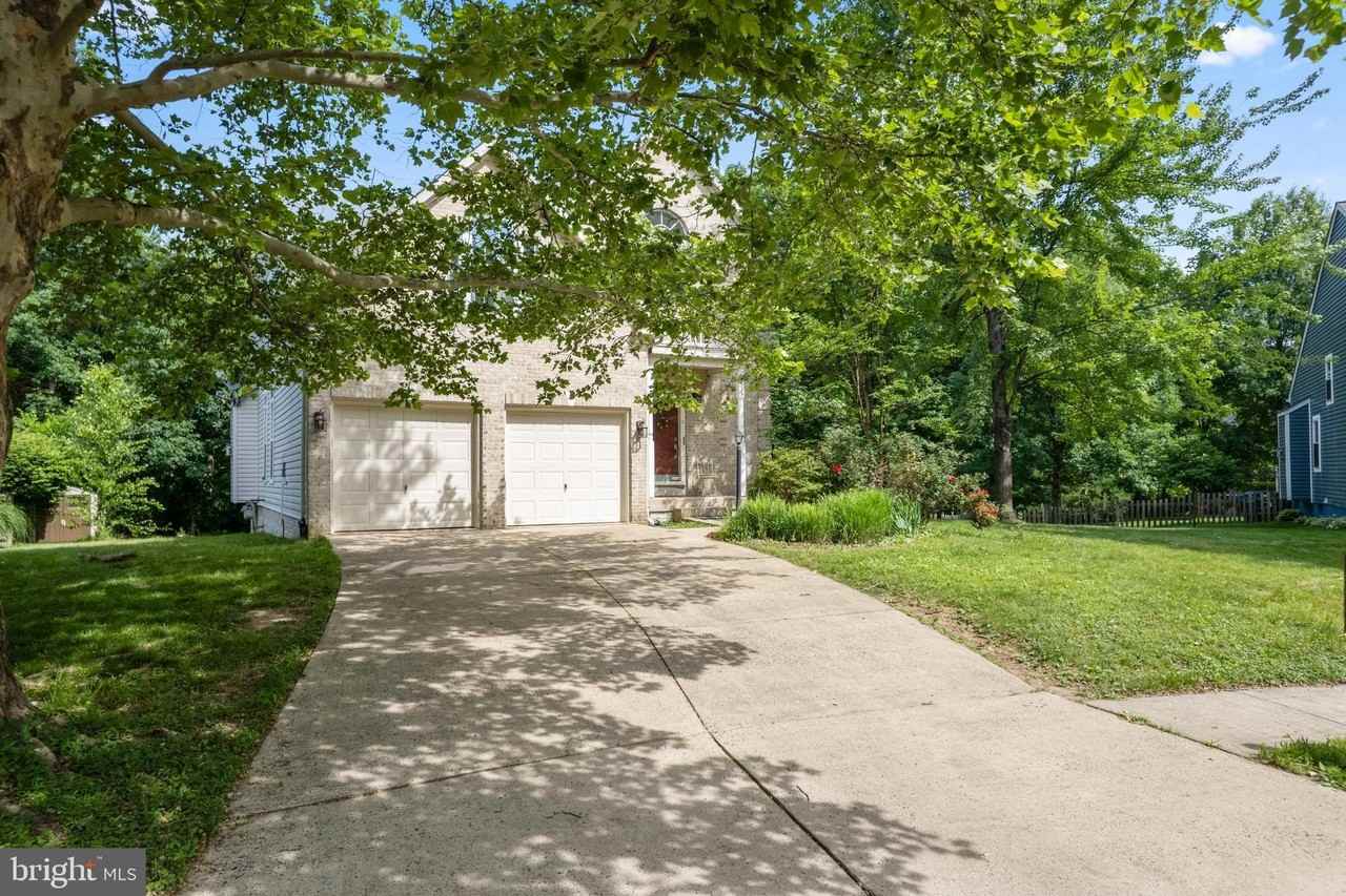 21355 Fernbrook Ct - Photo 7 of 23