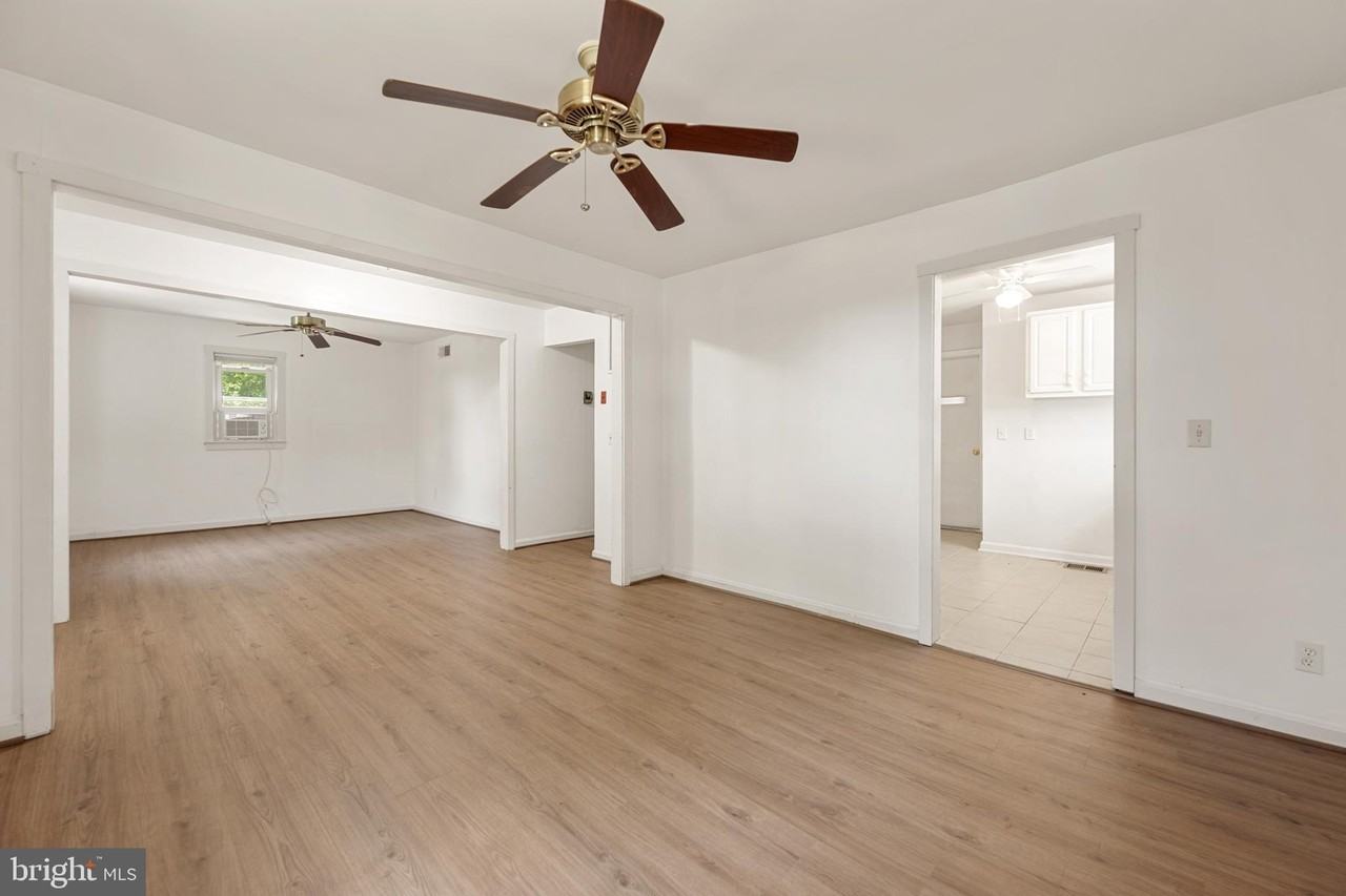 10680 Mary J Champ Way - Photo 2 of 28