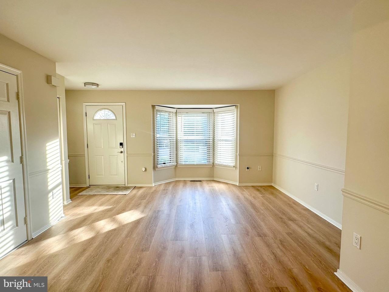 3451 Caledonia Cir - Photo 3 of 23