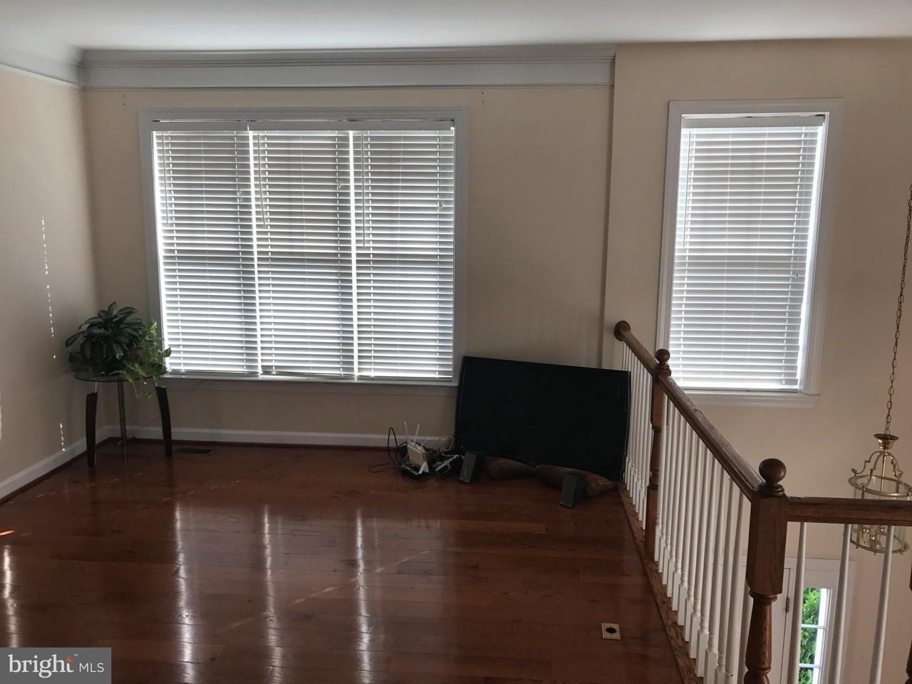8010 Duck Pond Ter - Photo 7 of 20