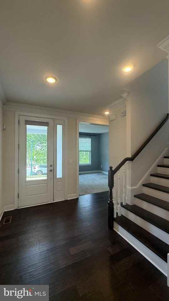 352 Pear Blossom Rd - Photo 3 of 30