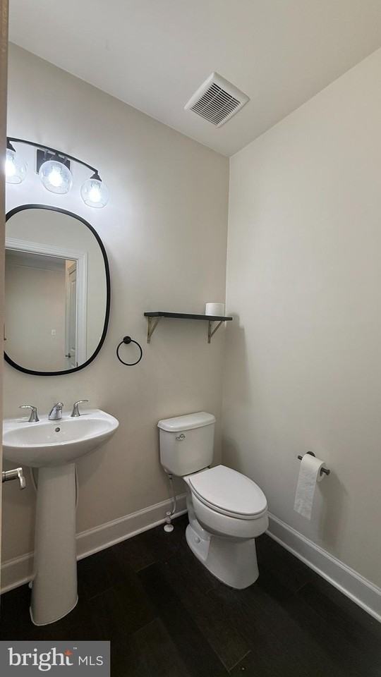 352 Pear Blossom Rd - Photo 6 of 30