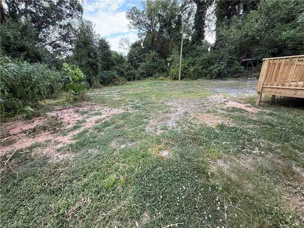 416 E 27th St - Photo 2 of 14