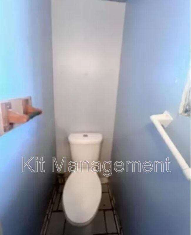 2248 Broadway St - Photo 7 of 16