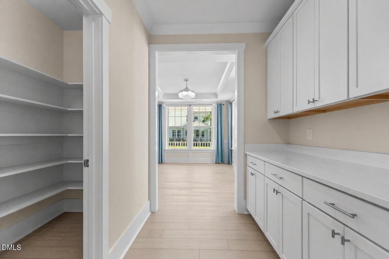 1265 Meadow Queen Ln - Photo 6 of 50