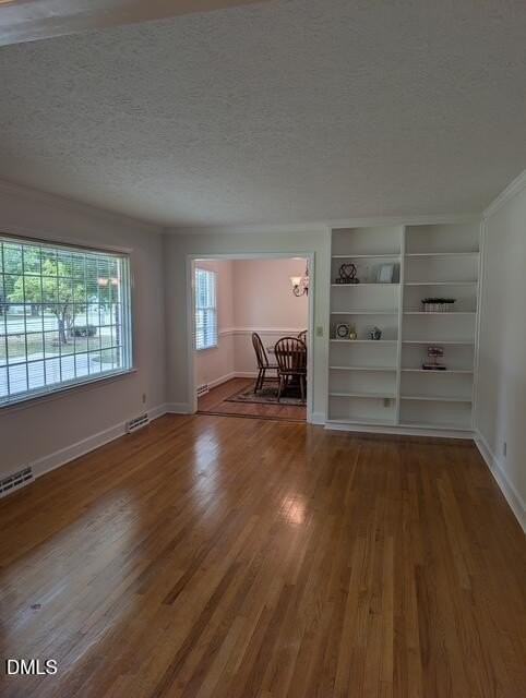 1108 Friendly Rd - Photo 6 of 20