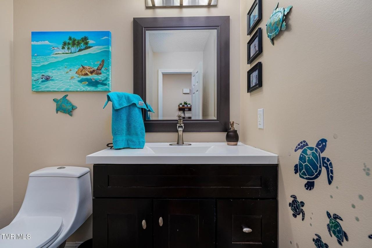 313 Autumn Chase Dr - Photo 4 of 50