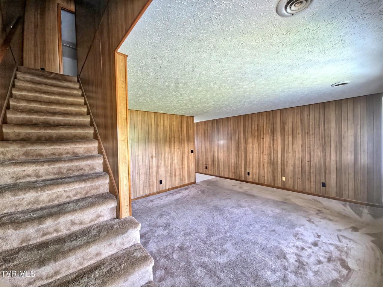 549 N Holston River Dr #A - Photo 5 of 17