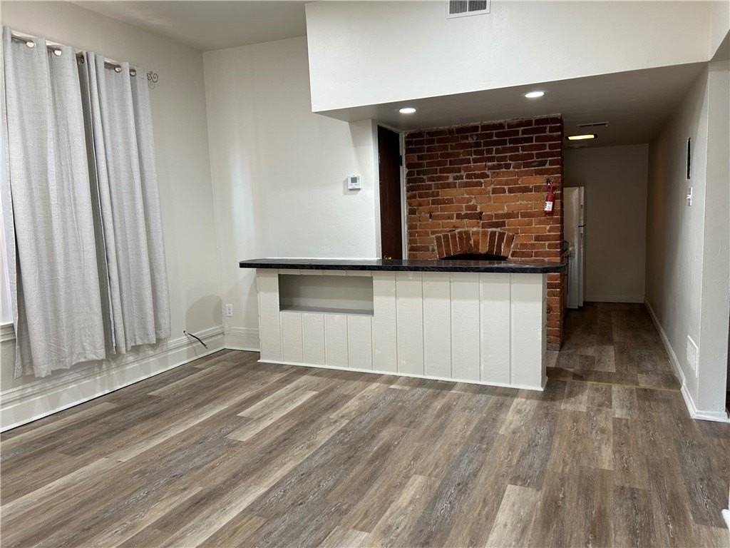 317 Stratford Ave #2 - Photo 5 of 15