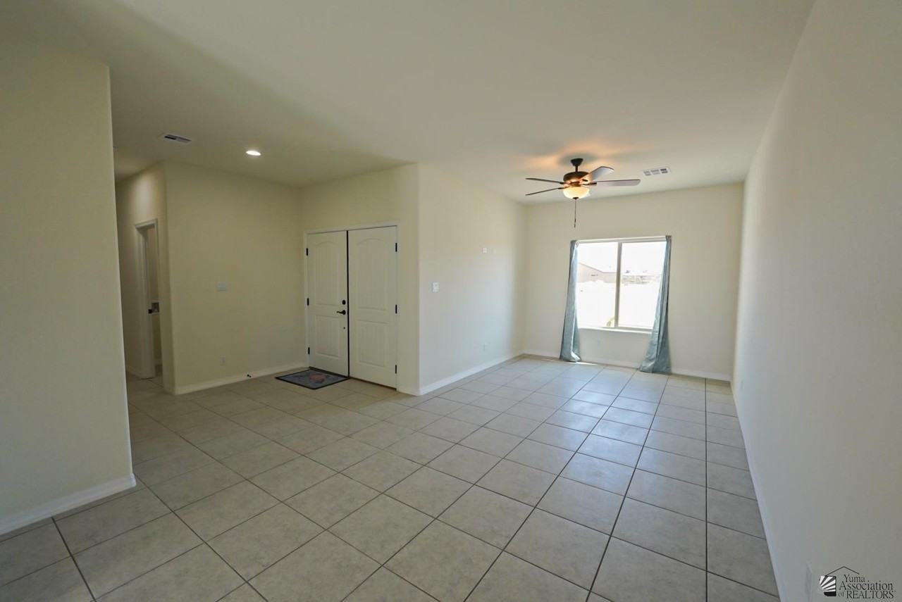 3490 S Sage Ave - Photo 6 of 28