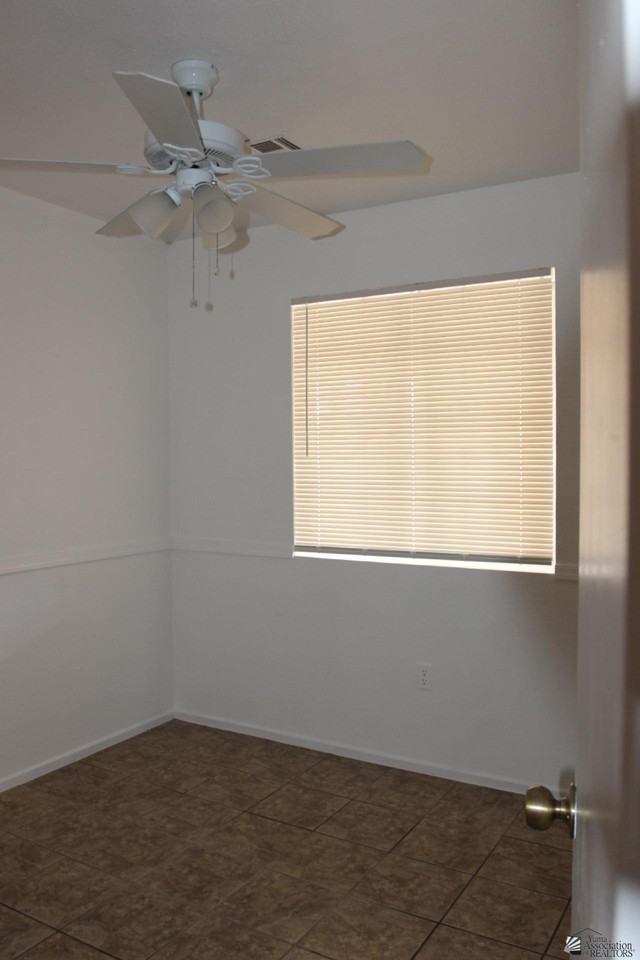 2090 S 44th Dr - Photo 4 of 23