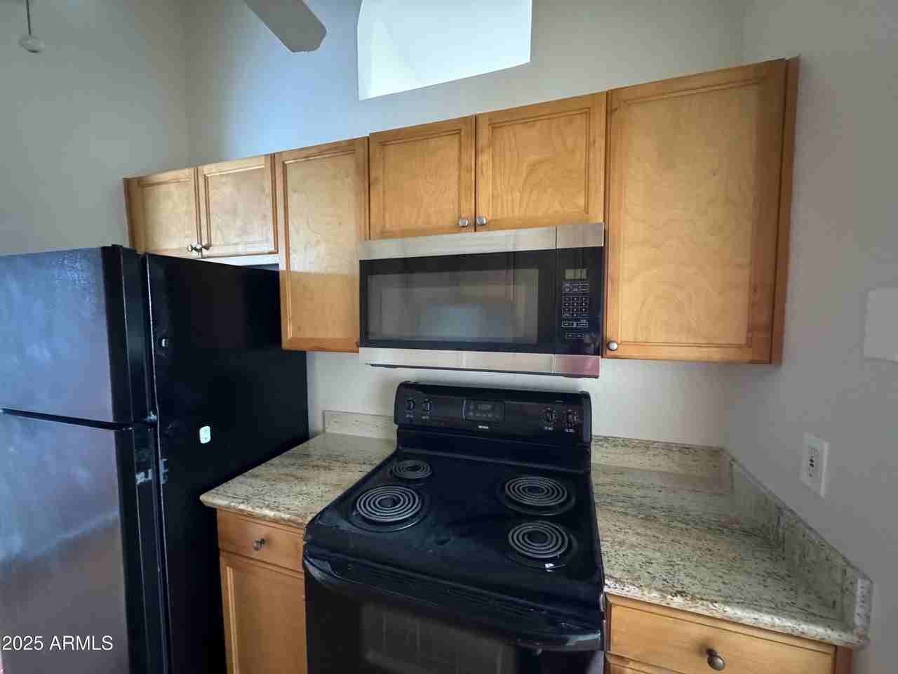 7550 N 12th St #239 - Photo 5 of 14