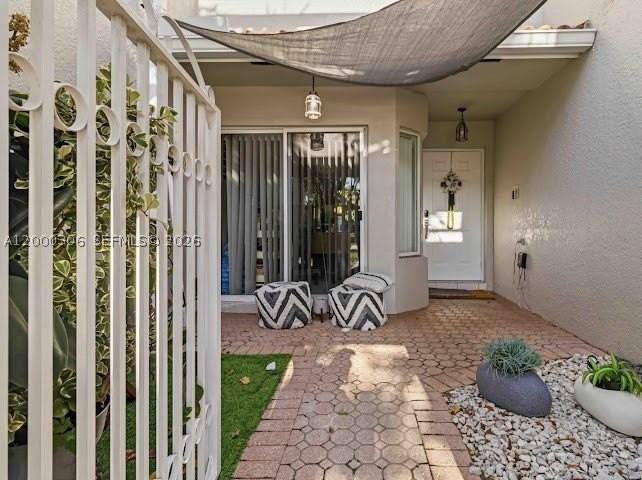 4432 Nw 98th Ave - Photo 2 of 32