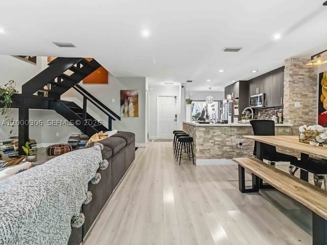 4432 Nw 98th Ave - Photo 6 of 32