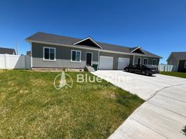 featured image of 5760 Wildrose Ave