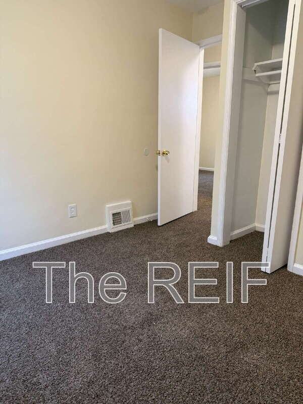 20429 Monte Vista St - Photo 2 of 3