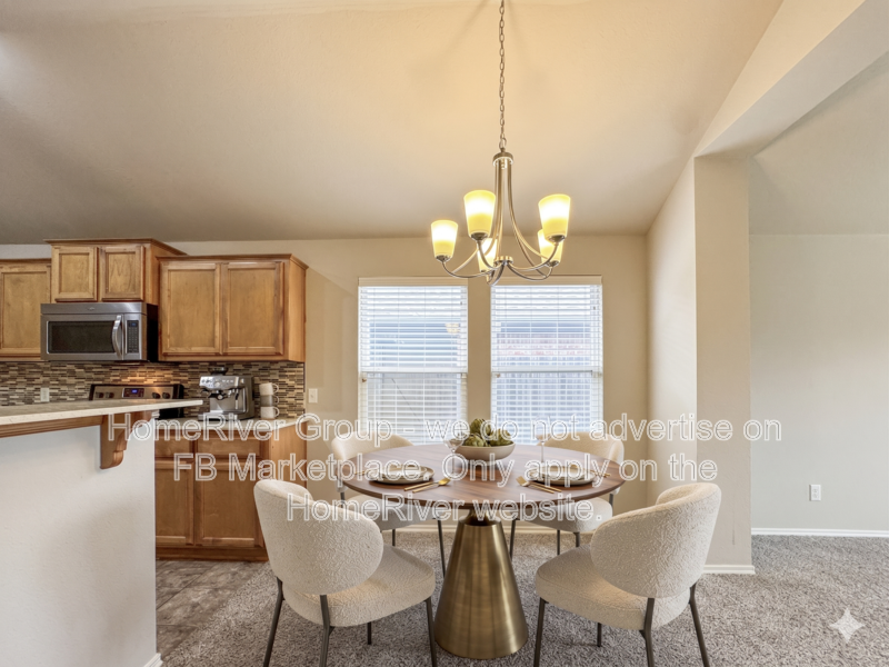 19221 Blanco Dr - Photo 4 of 21