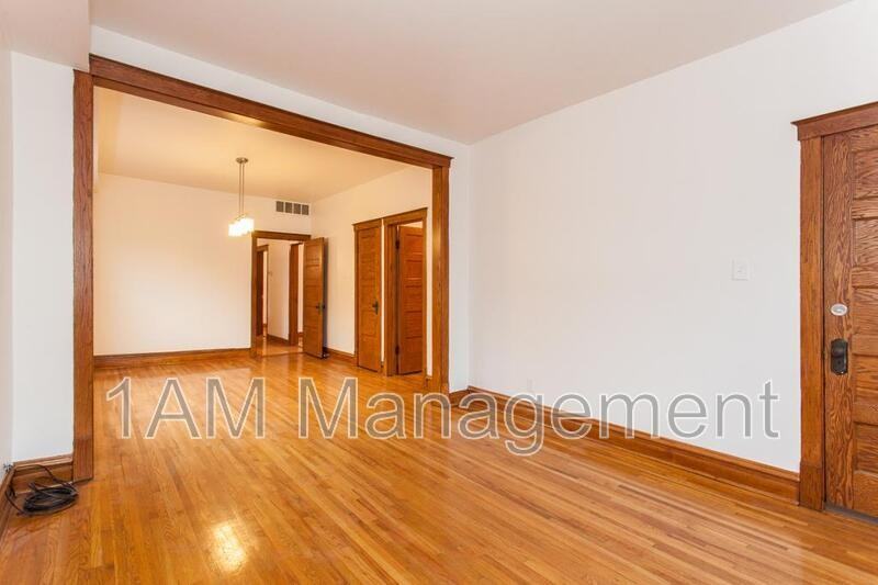 3228 N Lawndale Ave #2 - Photo 2 of 9