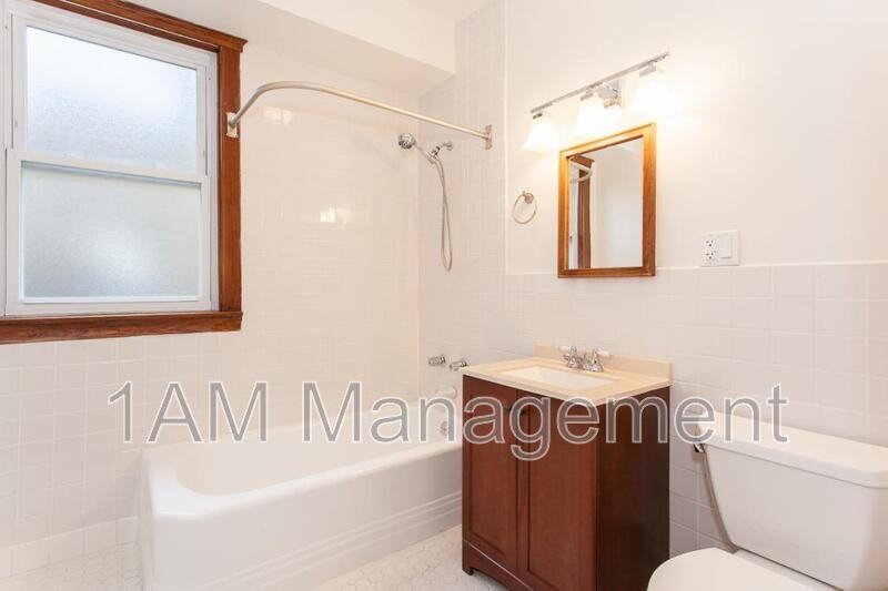 3228 N Lawndale Ave #2 - Photo 4 of 9