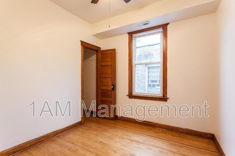 3228 N Lawndale Ave #2 - Photo 5 of 9