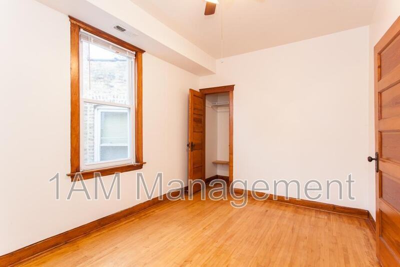 3228 N Lawndale Ave #2 - Photo 6 of 9