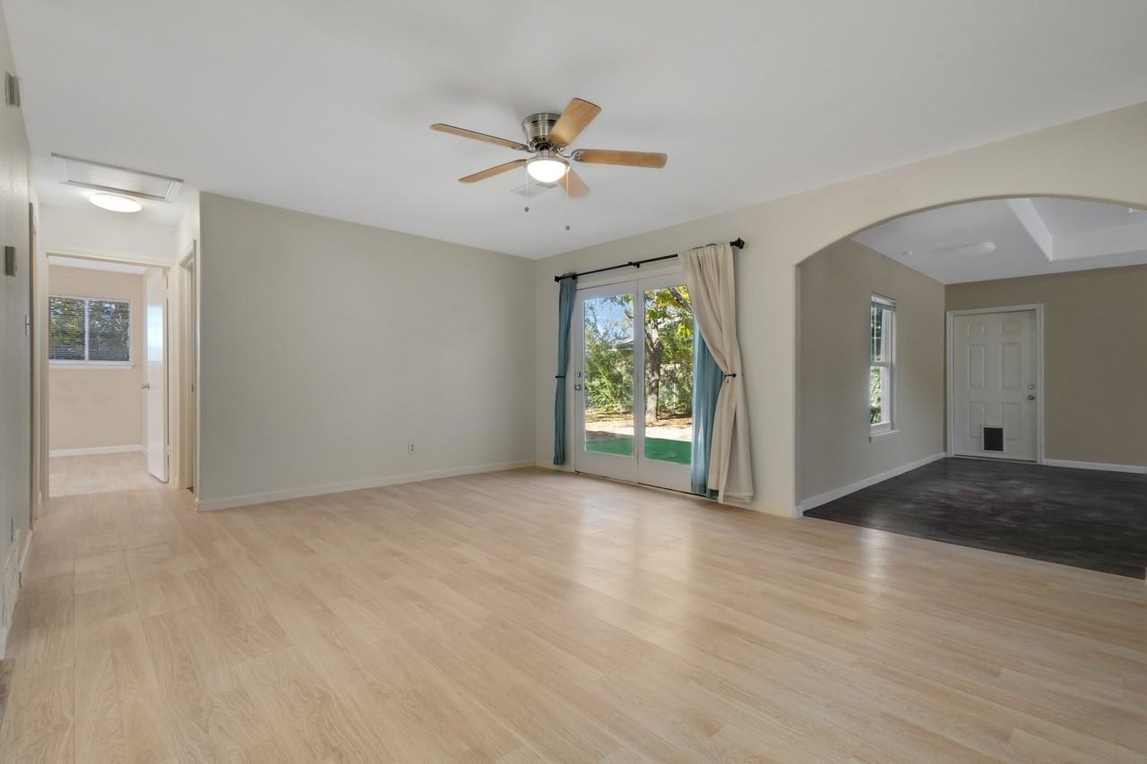 2821 N Bell Ave - Photo 5 of 20