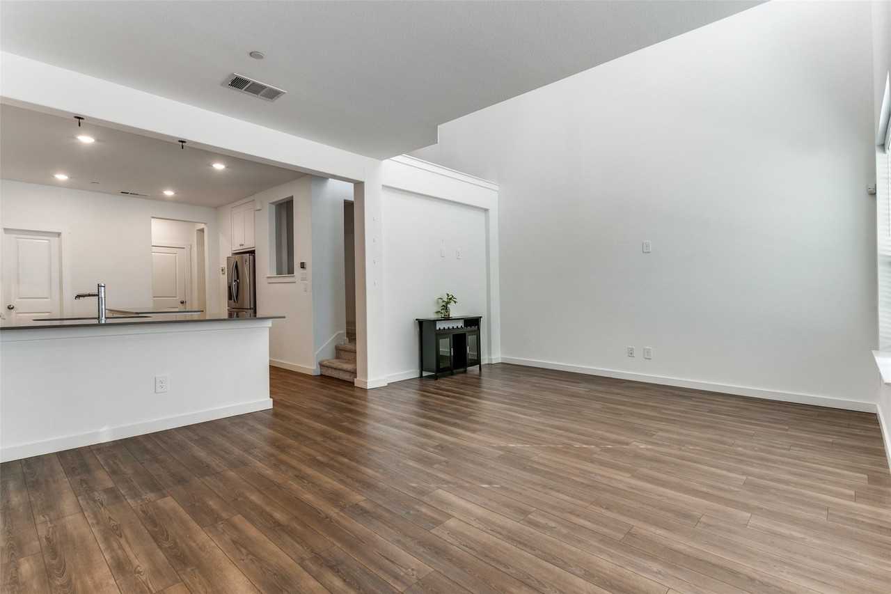 663 Vista Oaks Rd - Photo 3 of 12