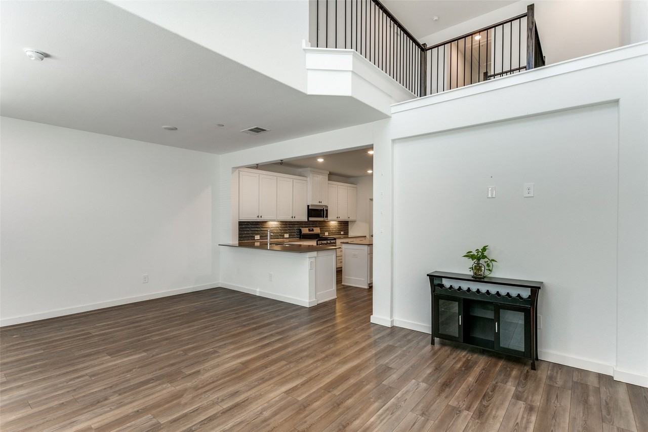 663 Vista Oaks Rd - Photo 4 of 12