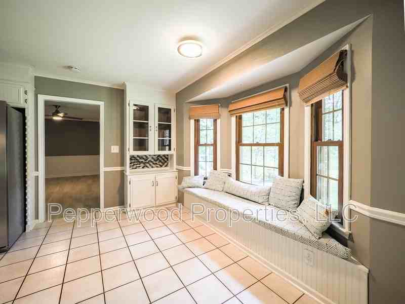 18 Brookland Ct - Photo 2 of 19