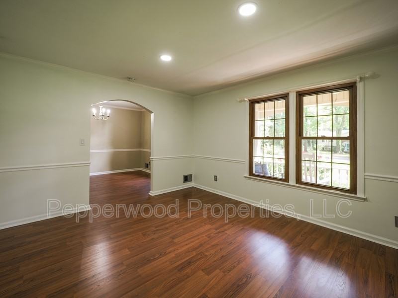 18 Brookland Ct - Photo 3 of 19