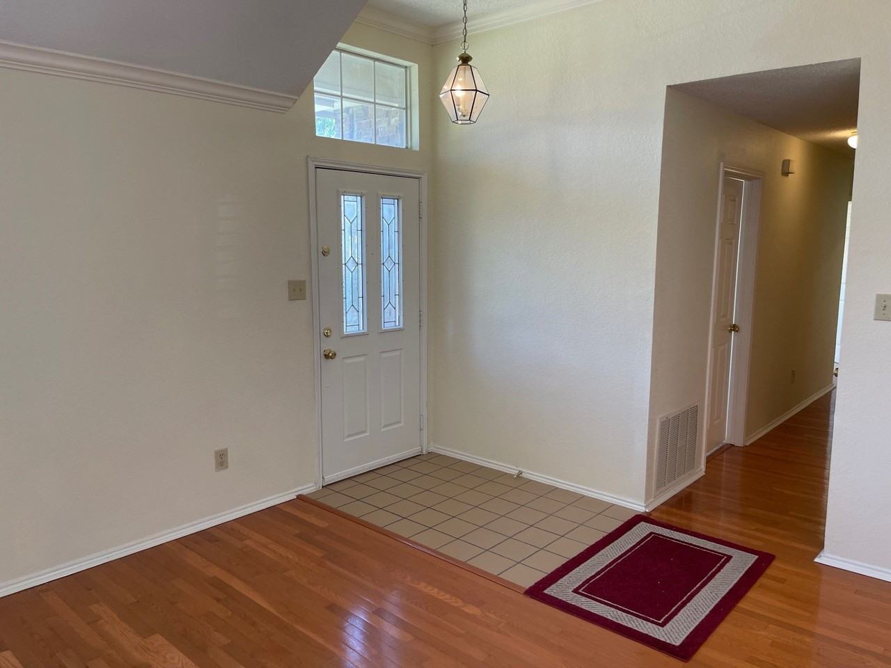 1520 Mission Ridge Trl - Photo 2 of 19