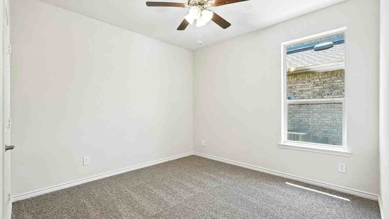2144 Mantua Farm Boulevard - Photo 6 of 18