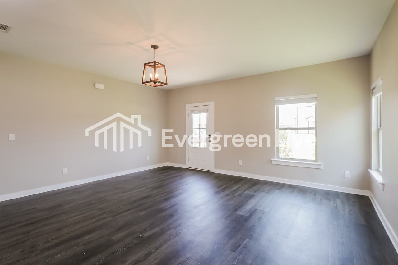 14265 Sugarberry Ln - Photo 3 of 15