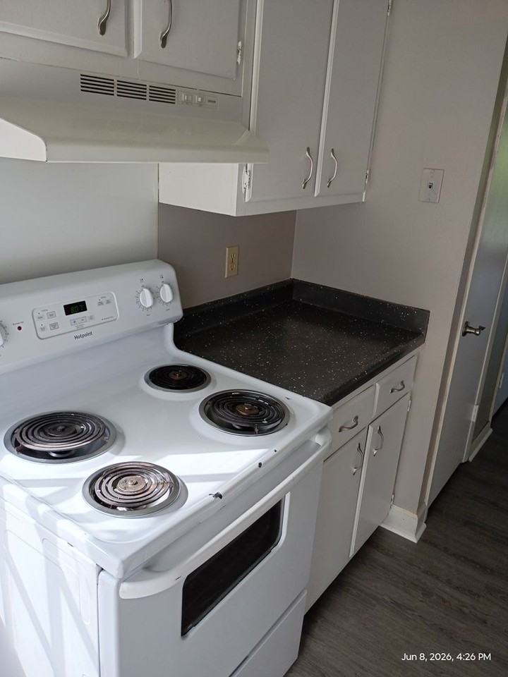 Chateau Apartments - Photo 2 of 8