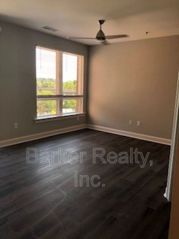 414 S White St #309 - Photo 3 of 10