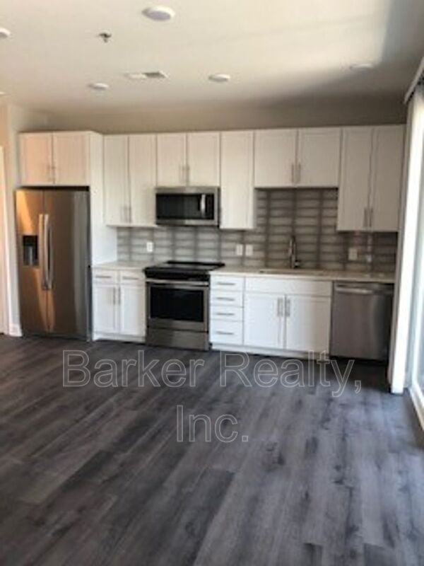414 S White St #309 - Photo 4 of 10