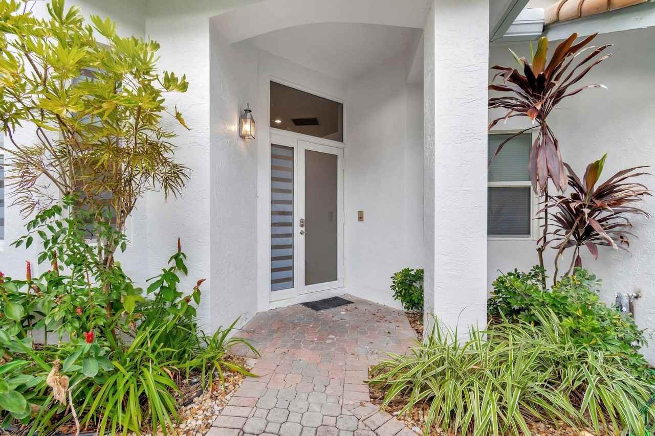 2213 Nw 62nd Dr - Photo 6 of 50