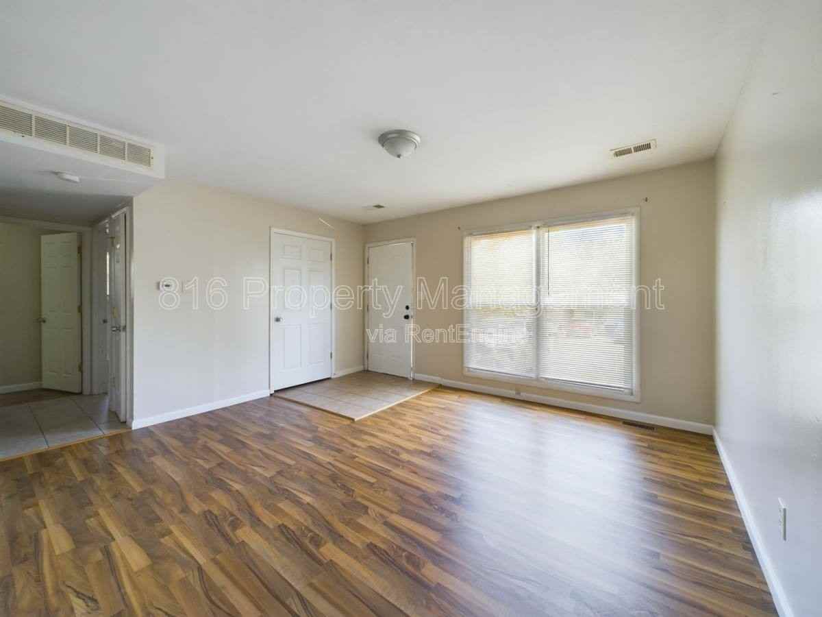 19032 E Swope Trl - Photo 3 of 10