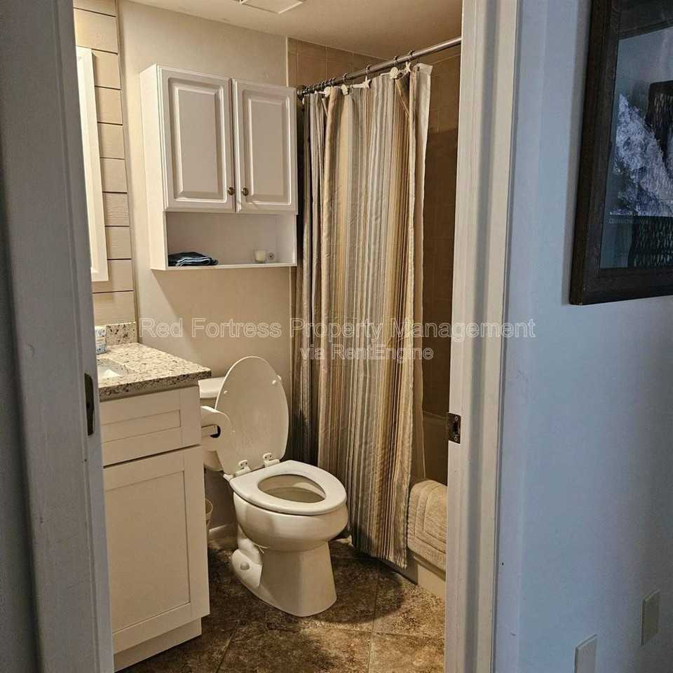 5710 Trailwinds Dr #525 - Photo 2 of 10