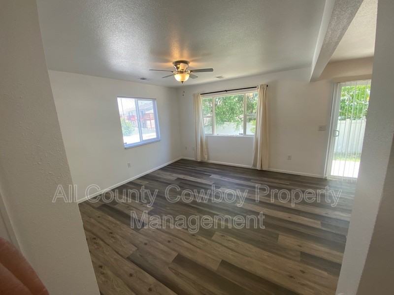 331 Annie Morgan Ct - Photo 3 of 15