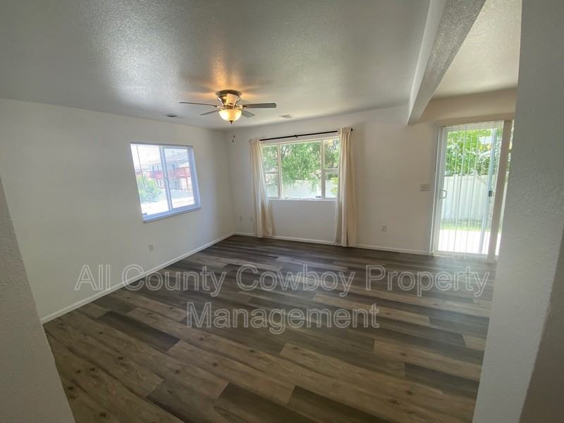 331 Annie Morgan Ct - Photo 4 of 15