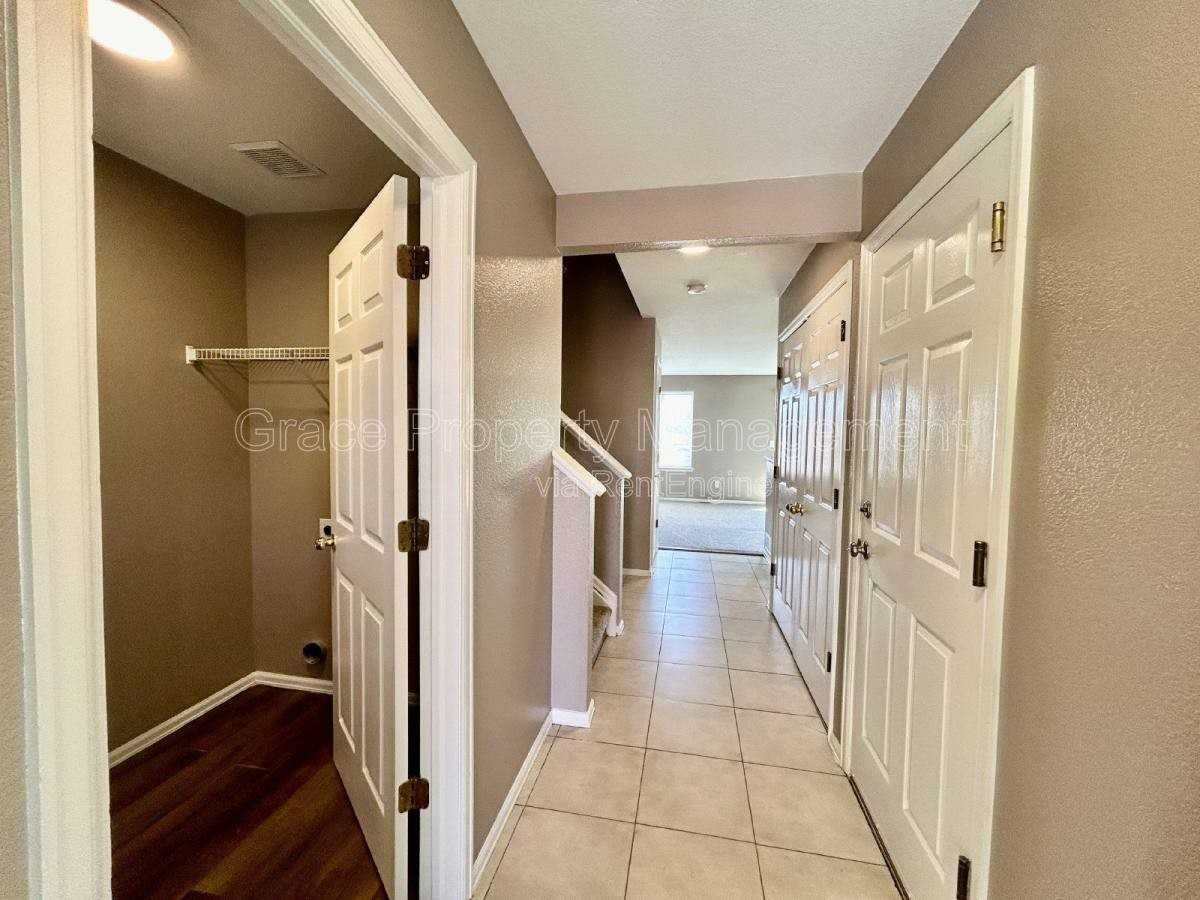 10962 E 96th Pl - Photo 2 of 10
