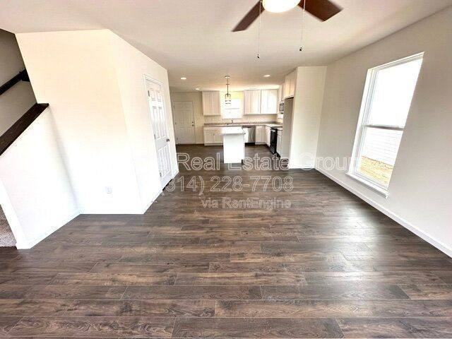 5587 Walden Ridge Dr - Photo 2 of 10