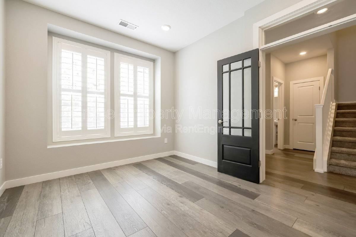 7584 S Winnipeg Ct - Photo 3 of 10
