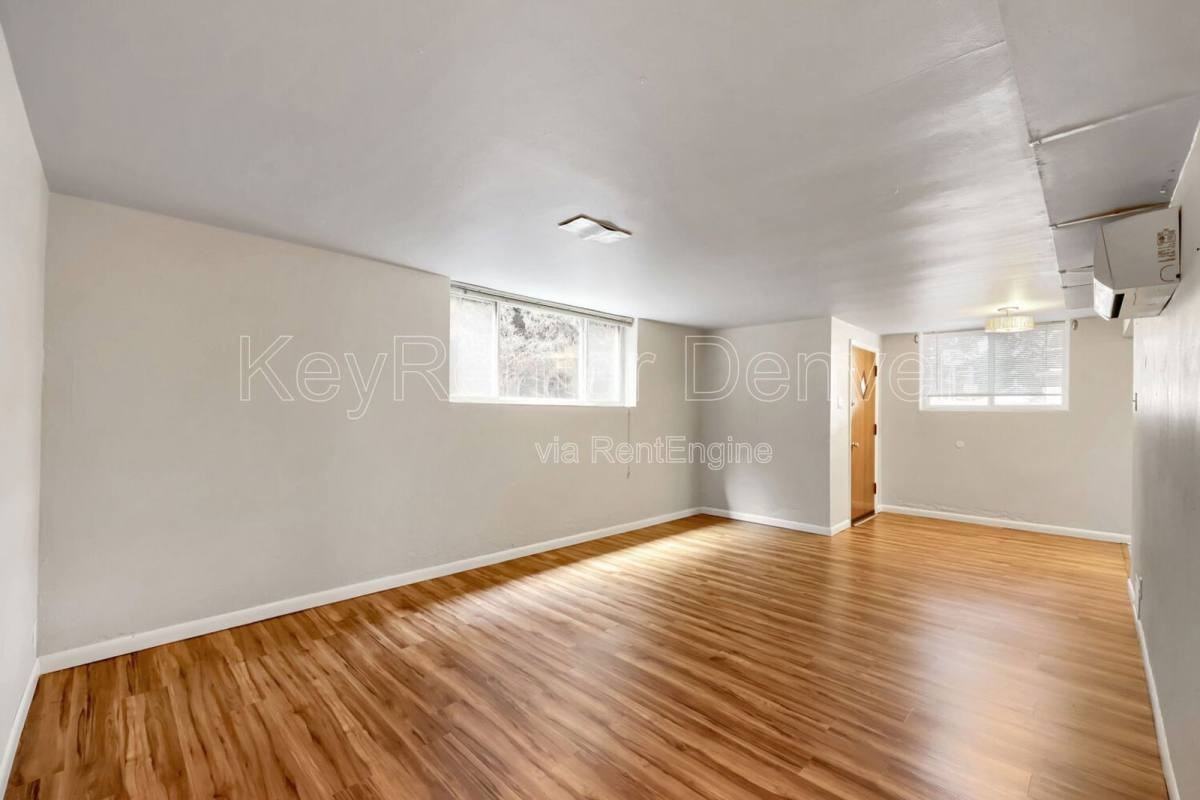 4106 Perry St - Photo 3 of 10