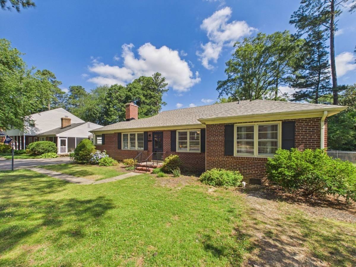 8808 Michaux Ln - Photo 2 of 10
