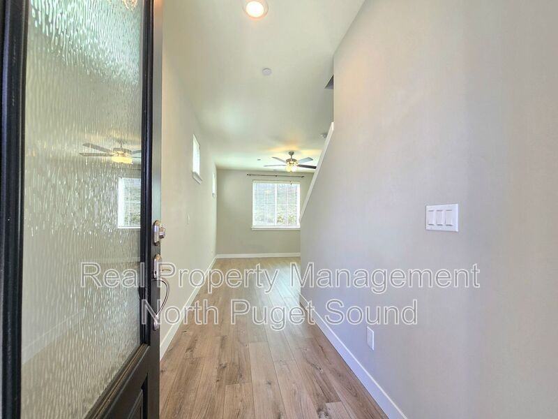 8303 Gilman Way - Photo 3 of 24