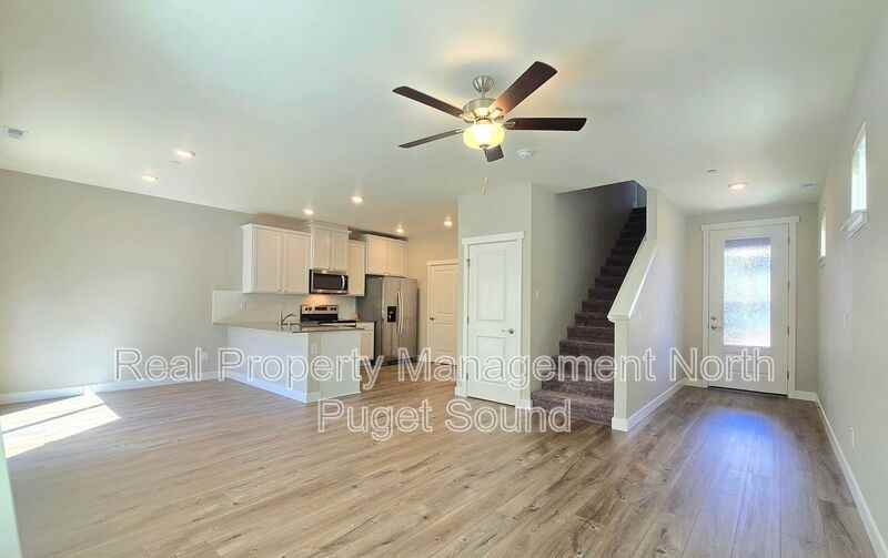 8303 Gilman Way - Photo 5 of 24